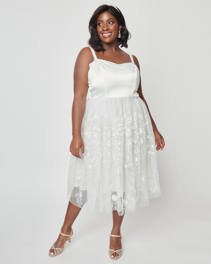 Plus size online vintage white dress